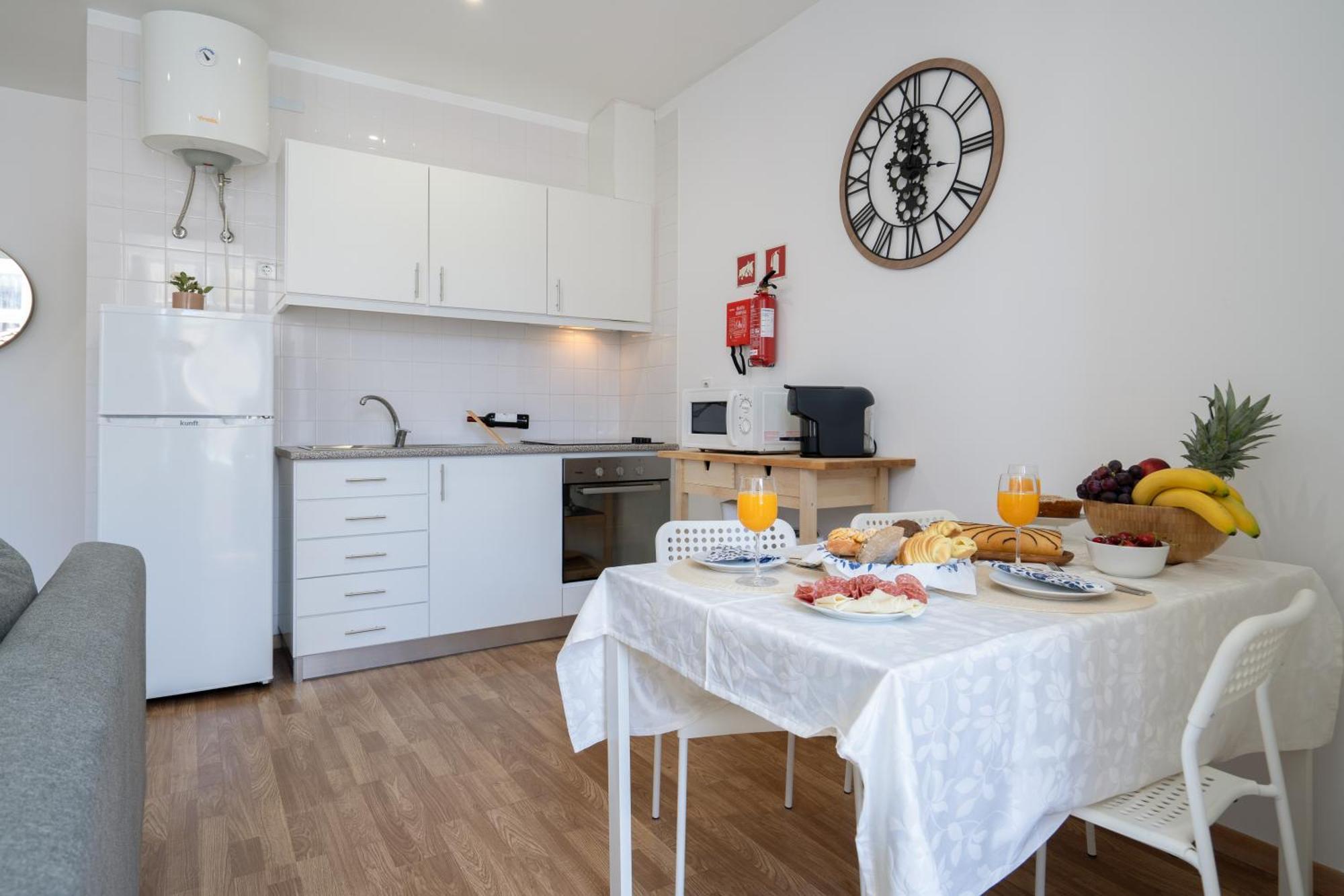 Apartmán Host Wise - Colorful Fresh Flats - Batalha Porto Pokoj fotografie