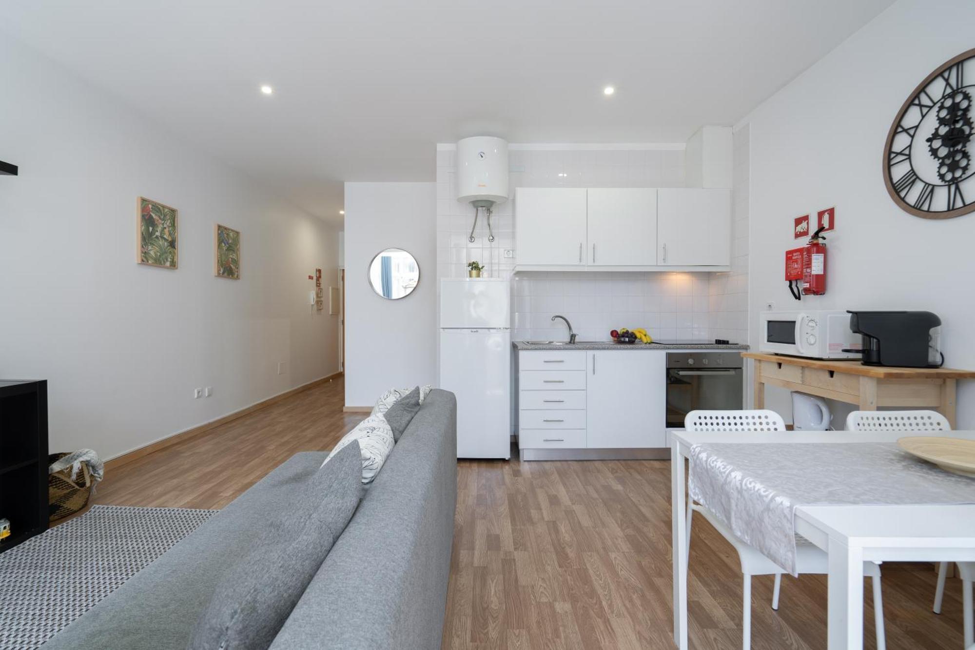 Apartmán Host Wise - Colorful Fresh Flats - Batalha Porto Pokoj fotografie